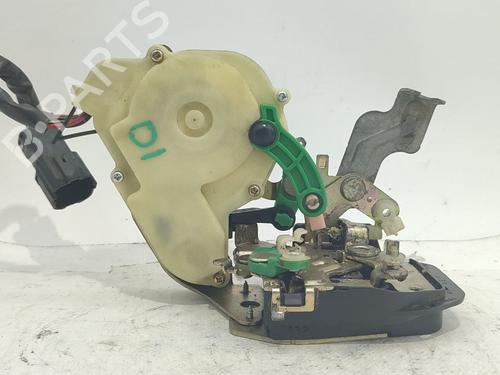 Used Front left lock KIA SORENTO I (JC) 2.5 CRDi 4WD (140 hp) 32395882