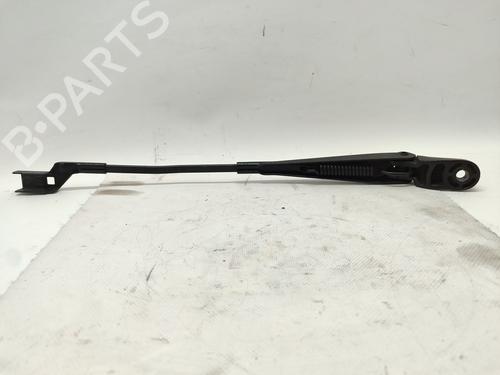 Used Front windshield wiper arm SKODA FABIA II (542) 1.9 TDI (105 hp) 32867916