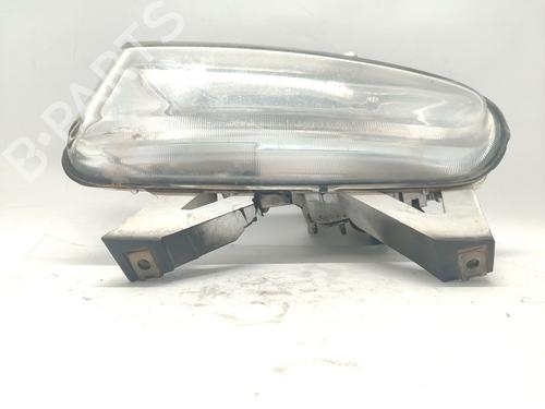 Used Left front fog light PEUGEOT 406 (8B) 2.0 HDI 110 (109 hp) 31855022