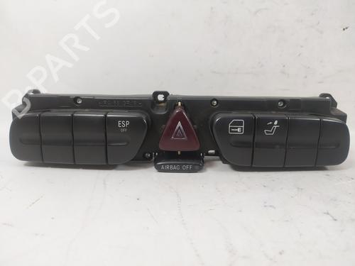 Used Warning switch MERCEDES-BENZ C-CLASS (W203) [2000-2007]  13662967