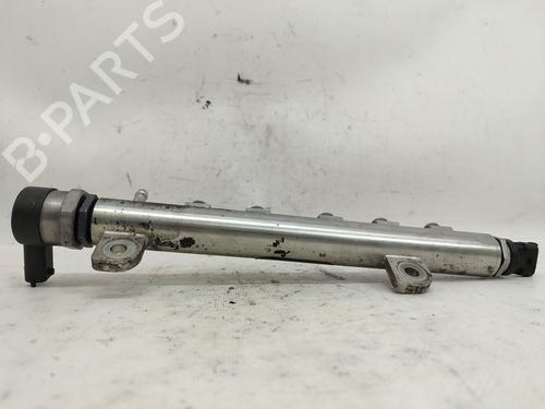 Injection rail OPEL ASTRA H GTC (A04) 1.9 CDTI (L08) | BP28586833M98