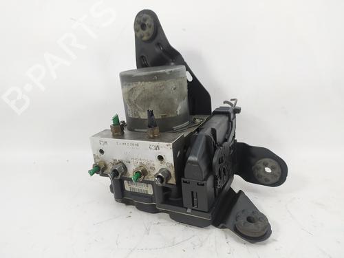 Used ABS pump RENAULT SCÉNIC II (JM0/1_) 1.6 16V (JM1R) (112 hp) 10416068