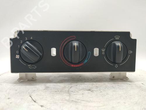 Used Climate control Climate control PEUGEOT 306 Hatchback (7A, 7C, N3, N5) 1.6 (89 hp) 33759664 33759664
