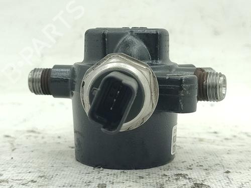 Injection rail FORD FOCUS I (DAW, DBW) | BP30162211M98