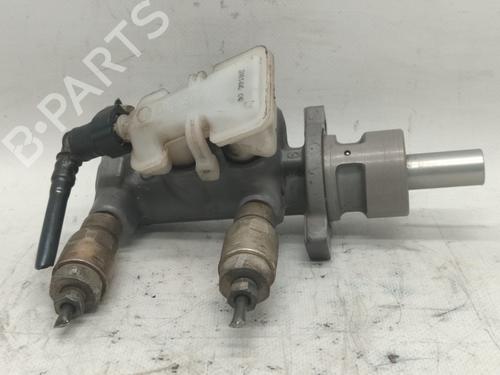 Used Brake master cylinder FORD FOCUS I (DAW, DBW) [1998-2009]  17185199