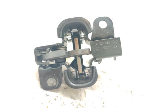 Used Hood lock MERCEDES-BENZ C-CLASS Coupe (CL203) C 180 Kompressor (203.746) (143 hp) 30823006