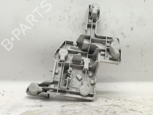 Used Lamp holder FORD MONDEO III (B5Y) 1.8 16V (125 hp) 26010156