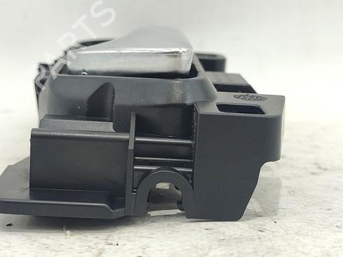 Front left interior door handle OPEL CORSA F (P2JO) 1.5 (68) | BP37607599I13 - Image 3