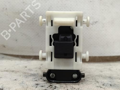 Left rear window switch MERCEDES-BENZ C-CLASS (W203) C 220 CDI (203.006, 203.008) | BP27436214I29 