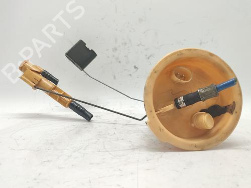 Used Fuel pump BMW 3 (E46) 320 d (136 hp) 30053769