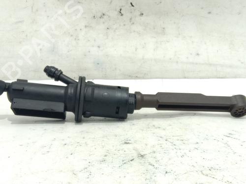 Used Clutch slave cylinder PEUGEOT 5008 II (MC_, MJ_, MR_, M4_) 1.6 BlueHDi 115 (MCBHXH, MCBHXW) (116 hp) 26884527