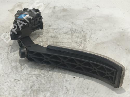 Used Pedal VW TOUAREG (7LA, 7L6, 7L7) 5.0 V10 TDI (313 hp) 16952463