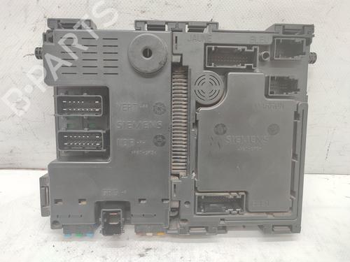 Used Fuse box PEUGEOT 406 (8B) 2.0 HDI 110 (109 hp) 18241437