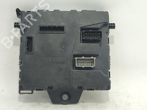 Used Fuse box Fuse box 38052366 38052366