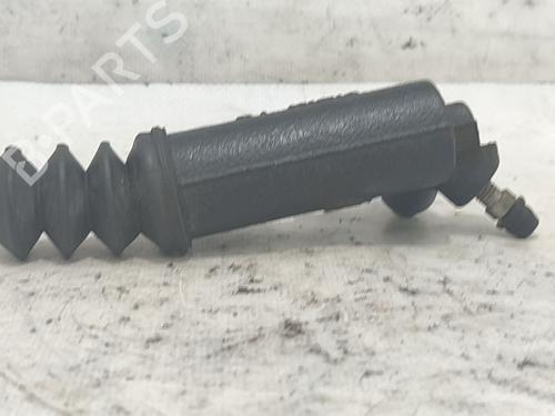 Used Clutch slave cylinder TOYOTA AVENSIS (_T22_) 1.8 VVT-i (ZZT221_, ZZT221R) (129 hp) 26741215