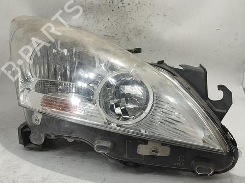 Used Right headlight PEUGEOT 5008 (0U_, 0E_) 1.6 HDi (112 hp) 17044697