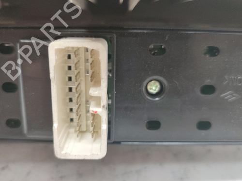 Left front window switch HYUNDAI TUCSON (JM) 2.0 CRDi | BP37178407I27  - Image 5