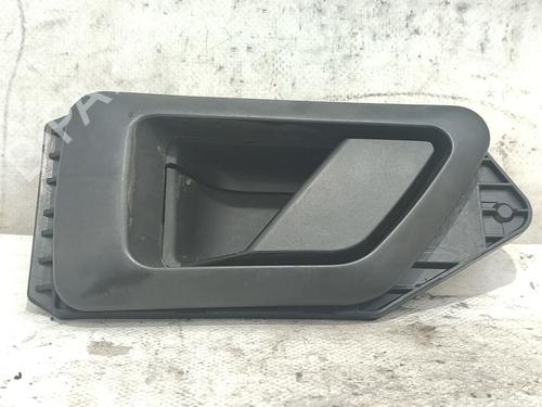 Used Front left interior door handle PEUGEOT PARTNER Box Body/MPV (5_, G_) 1.9 D (69 hp) 27618554