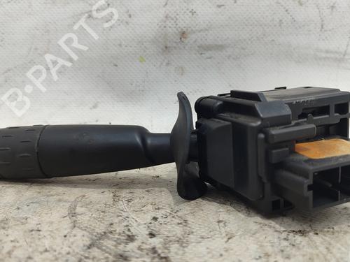Used Steering column stalk PEUGEOT 605 (6B) [1989-1999]  18077124