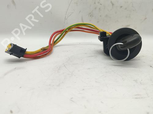 Used Ignition barrel RENAULT MEGANE I Classic (LA0/1_) 1.9 D (LA0A, LA0U, LA0R) (64 hp) 25792195