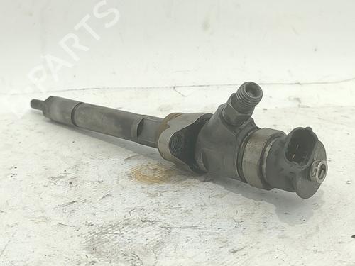 Used Injector Injector PEUGEOT 5008 (0U_, 0E_) 1.6 HDi (110 hp) 31806424 31806424