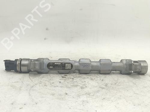 Used Injection rail Injection rail 38224278 38224278