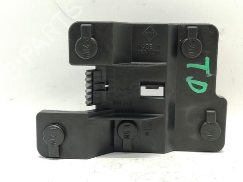 Used Lamp holder OPEL ASTRA F Hatchback (T92) 1.4 i (F08, M08, F68, M68) (60 hp) 30109265