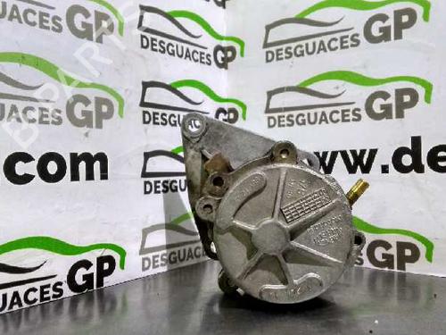 Used Vacuum pump CITROËN XSARA (N1) [1997-2005]  7138984