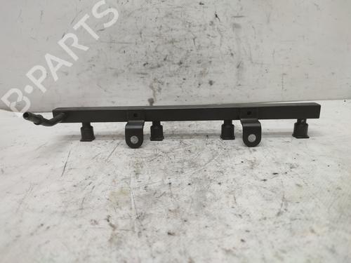 Used Injection rail CHEVROLET AVEO / KALOS Saloon (T200) [2003-2008]  18724611