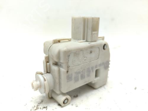 Used Central lock pump SEAT IBIZA II (6K1) 1.4 i (60 hp) 30087671