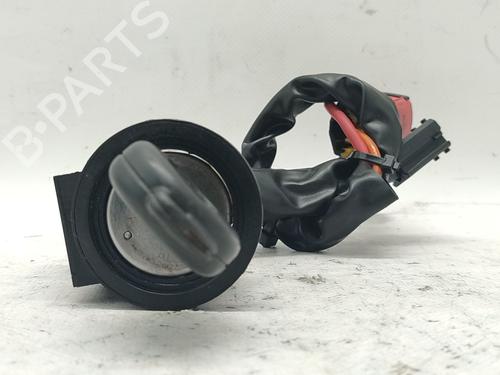 Used Ignition barrel PEUGEOT 206 Hatchback (2A/C) 1.4 i (75 hp) 30810126