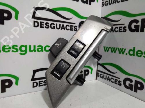Stuurwielbediening LAND ROVER DISCOVERY III (L319) 2.7 TD 4x4 (190 hp) 7141594