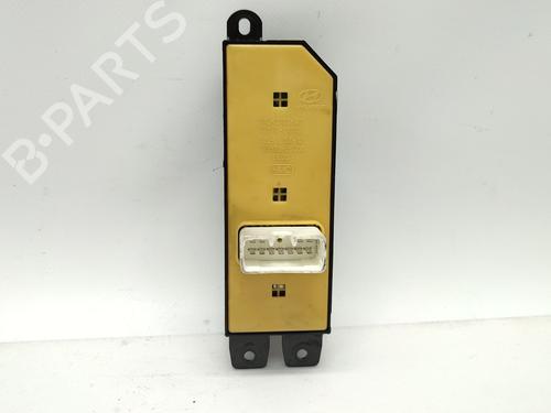 Left front window switch HYUNDAI SANTA FÉ I (SM) 2.4 16V | BP40044429I27 - Image 2