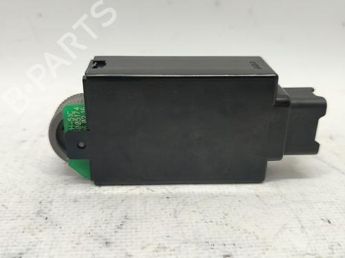 Switch KIA CARENS III MPV (UN) 2.0 CRDi 140 | BP30136347I30