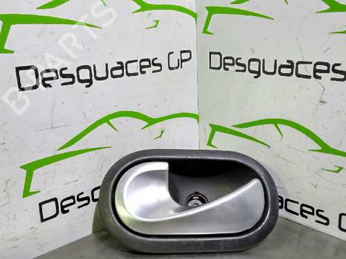 Used Rear left interior door handle RENAULT MEGANE II (BM0/1_, CM0/1_) 1.5 dCi (BM0F, BM0T, BM2B, CM0F, CM0T) (82 hp) 7136677