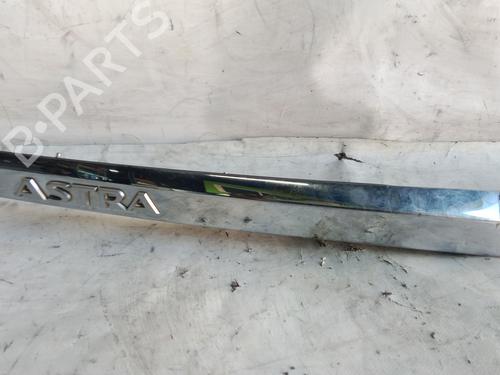 Maniglia del portellone OPEL ASTRA H (A04) 1.7 CDTI (L48) | BP29924489C132