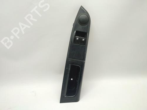 Used Left front window switch Left front window switch HYUNDAI GETZ (TB) 1.1 (67 hp) 33816416 33816416