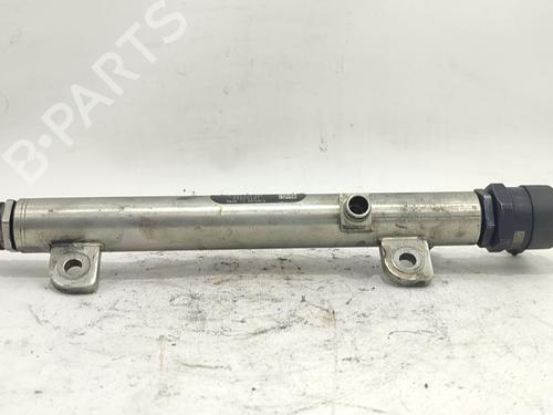 Injection rail OPEL ASTRA H GTC (A04) 1.9 CDTI (L08) | BP37758251M98 - Image 2