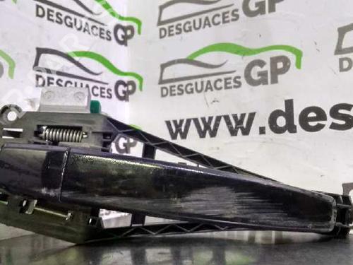 Używane Klamka zewnętrzna drzwi przednich prawych OPEL ASTRA H GTC (A04) 1.9 CDTI (L08) (120 hp) 7139051