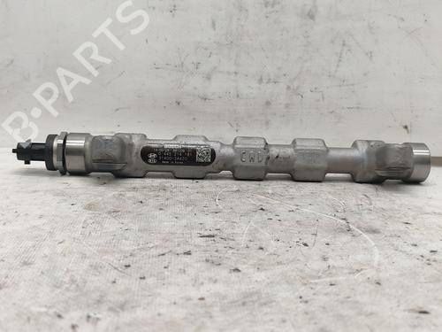 Used Injection rail HYUNDAI i40 I CW (VF) 1.7 CRDi (116 hp) 24701378