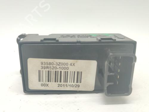 Left rear window switch HYUNDAI i40 I (VF) 1.7 CRDI | BP31065593I29