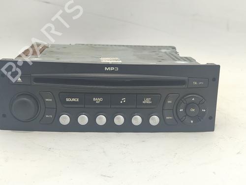 Used Radio Radio 37025282 37025282