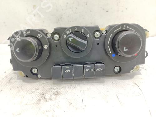 Used Climate control MAHINDRA GOA 2.5 CRDe AWD (107 hp) 23425522