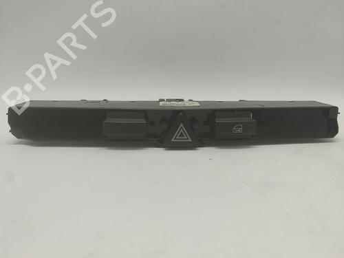 Bouton de warning OPEL ASTRA H Saloon (A04) 1.7 CDTi (L69) (101 hp) 31926843