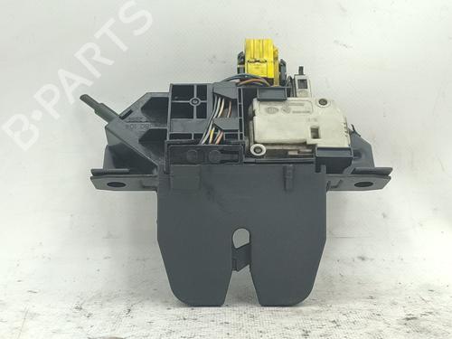 Used Tailgate lock OPEL VECTRA C (Z02) 2.2 DTI 16V (F69) (125 hp) 31055633