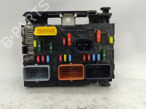 Used Fuse box PEUGEOT 307 (3A/C) 1.6 16V (109 hp) 30112575