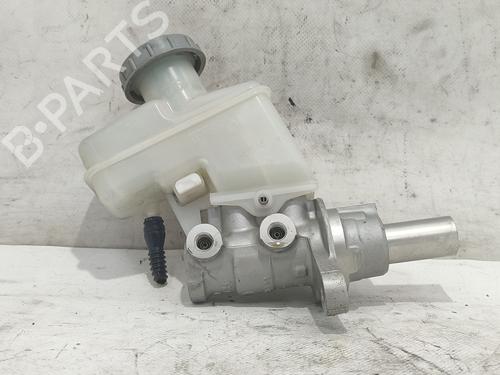 Used Brake master cylinder SUZUKI GRAND VITARA II (JT, TE, TD) 1.9 DDiS All-wheel Drive (JT419, TD44, JB419WD, JB419XD,... (129 hp) 27208823