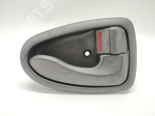 Maneta interior delantera derecha Maneta interior delantera derecha HYUNDAI ACCENT II (LC) 1.3 (86 hp) 33887219 33887219