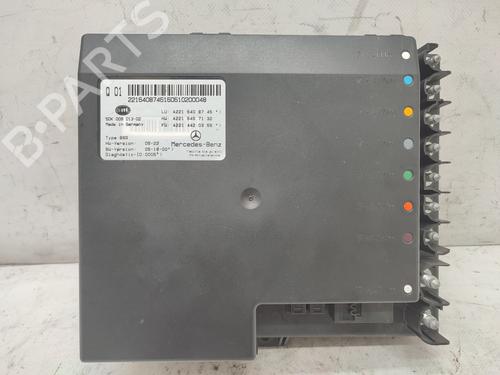 Used Fuse box MERCEDES-BENZ S-CLASS (W221, V221) S 500 (221.071, 221.171) (388 hp) 22532386