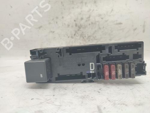 Used Fuse box MERCEDES-BENZ E-CLASS (W210) E 220 CDI (210.006) (125 hp) 27970883